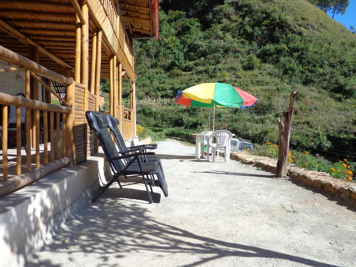 Solid Rock - Lodge & Restaurant Pharping Eksteriør billede